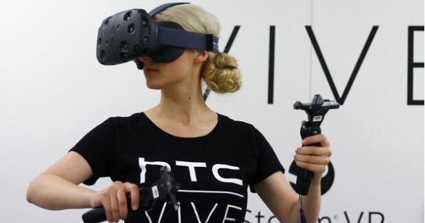 Virtual reality helmet to HTC sold 15000 units in 10 minutes 
