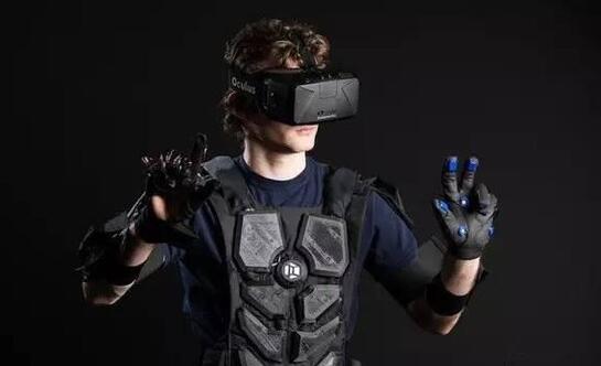 To make the virtual real, scientists in the United States research and development of VR armor suits 